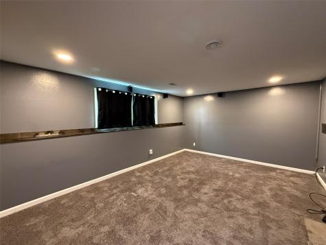 708 E 11th Street Vinton IA 52349