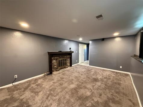 708 E 11th Street Vinton IA 52349