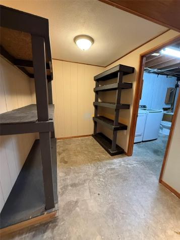 708 E 11th Street Vinton IA 52349