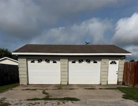 708 E 11th Street Vinton IA 52349