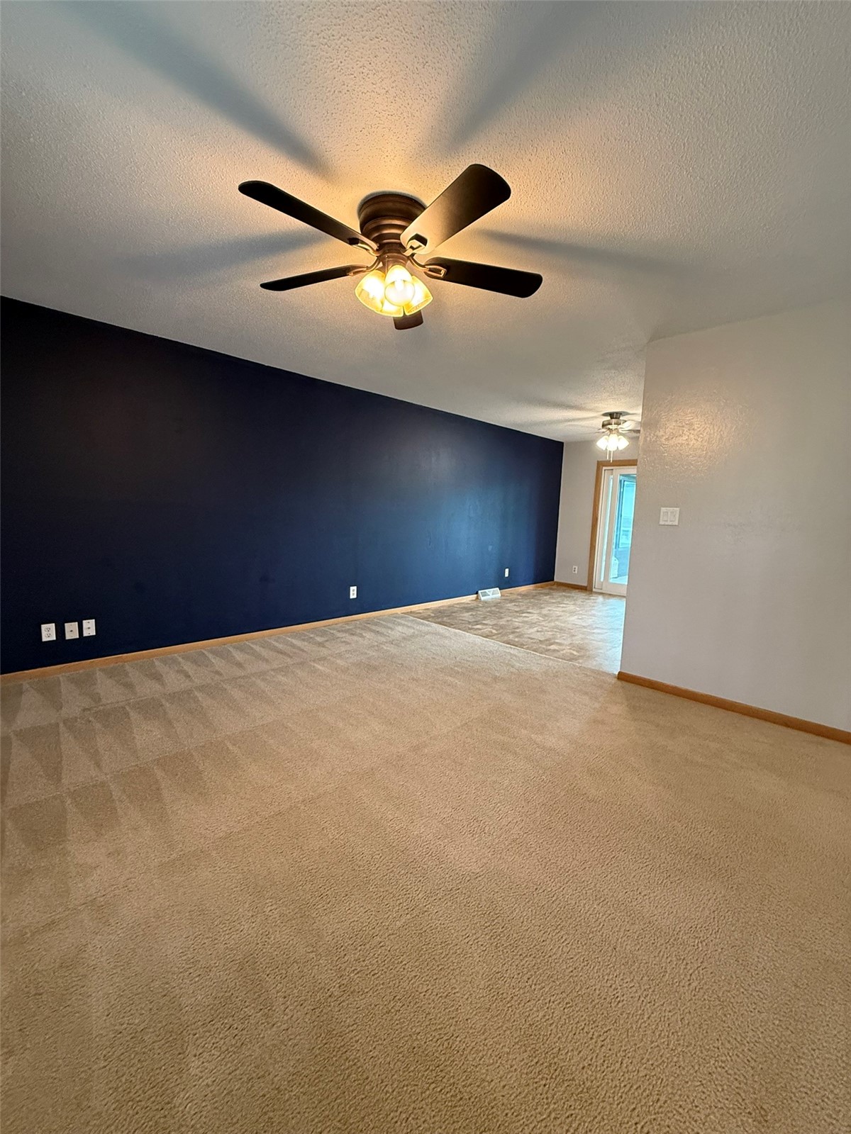 708 E 11th Street Vinton IA 52349