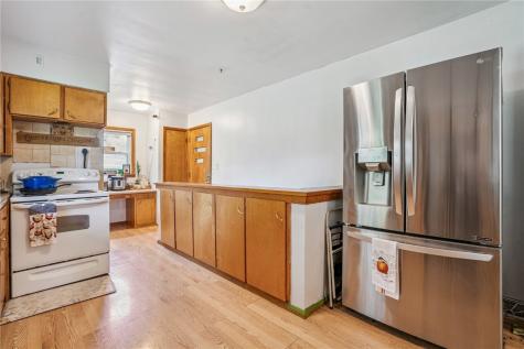 722 Suburban Street NE Cedar Rapids IA 52402