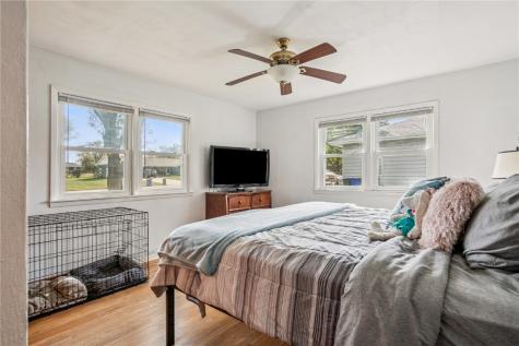 722 Suburban Street NE Cedar Rapids IA 52402