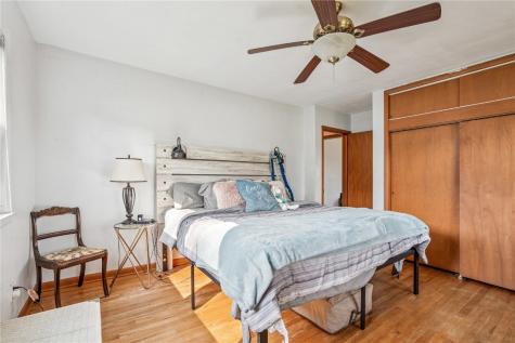722 Suburban Street NE Cedar Rapids IA 52402