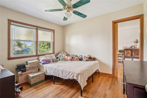 722 Suburban Street NE Cedar Rapids IA 52402