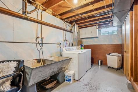 722 Suburban Street NE Cedar Rapids IA 52402