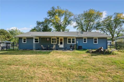 722 Suburban Street NE Cedar Rapids IA 52402