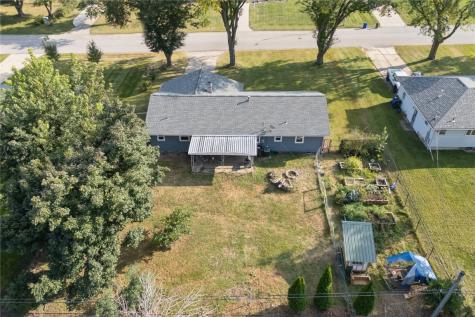 722 Suburban Street NE Cedar Rapids IA 52402