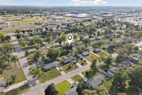 722 Suburban Street NE Cedar Rapids IA 52402