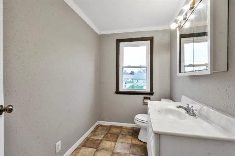 1512 9th Street NW Cedar Rapids IA 52405