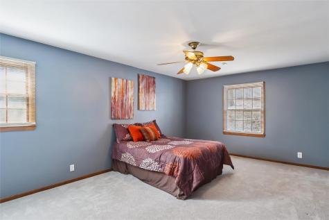 2110 Lincolnshire Drive SE Cedar Rapids IA 52403