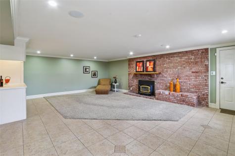 2110 Lincolnshire Drive SE Cedar Rapids IA 52403