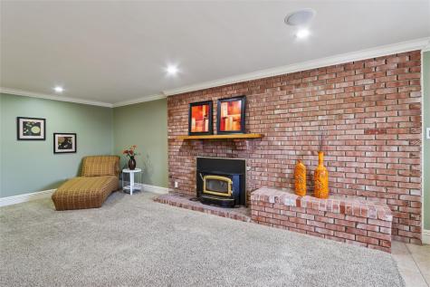 2110 Lincolnshire Drive SE Cedar Rapids IA 52403