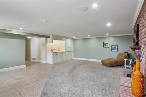 2110 Lincolnshire Drive SE Cedar Rapids IA 52403