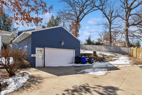 2110 Lincolnshire Drive SE Cedar Rapids IA 52403
