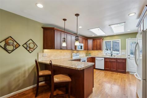 2110 Lincolnshire Drive SE Cedar Rapids IA 52403