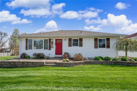 1101 Staub Court NE Cedar Rapids IA 52402