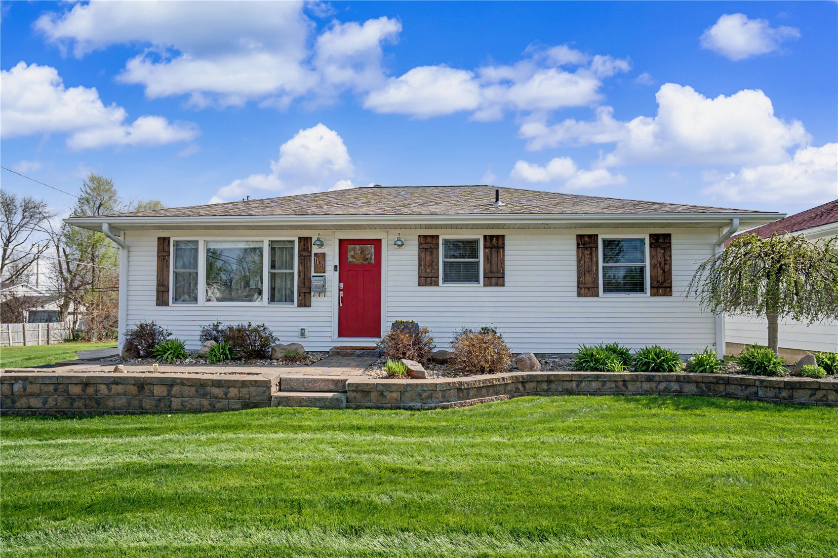 1101 Staub Court NE Cedar Rapids IA 52402
