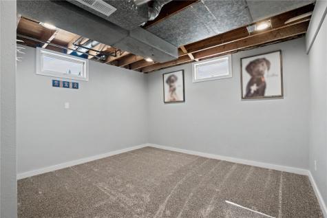 1101 Staub Court NE Cedar Rapids IA 52402