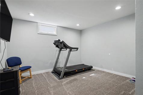 1101 Staub Court NE Cedar Rapids IA 52402
