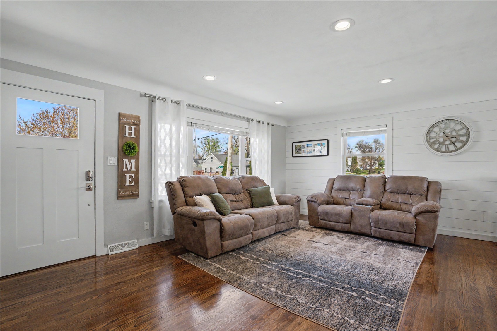 1101 Staub Court NE Cedar Rapids IA 52402