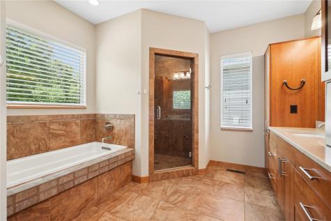 200 Auburn East Lane Coralville IA 52241