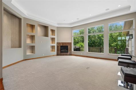 200 Auburn East Lane Coralville IA 52241