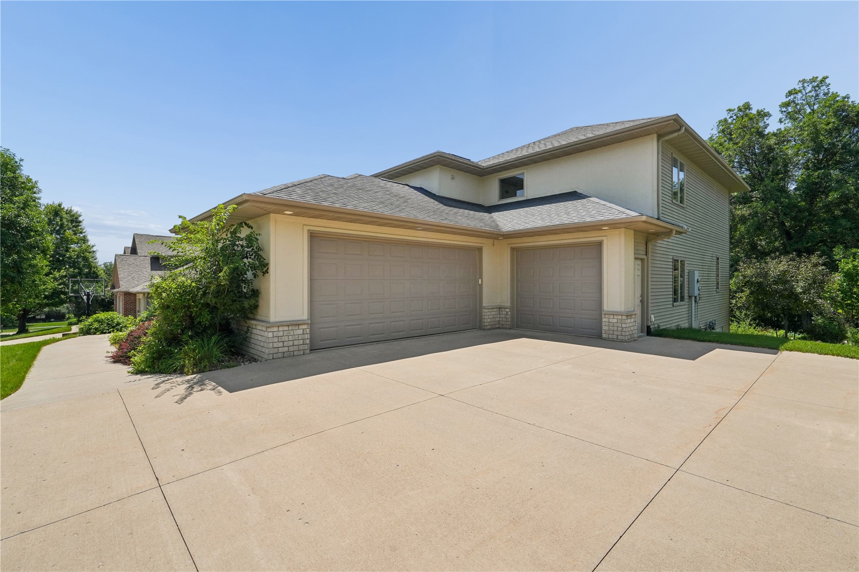 200 Auburn East Lane Coralville IA 52241