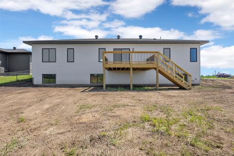 317 Hackberry Drive Palo IA 52324