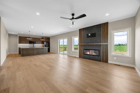 317 Hackberry Drive Palo IA 52324