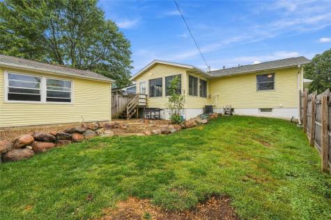 210 Water Street Center Point IA 52213