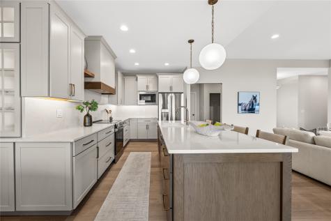 225 Mccarran Avenue NE Cedar Rapids IA 52402
