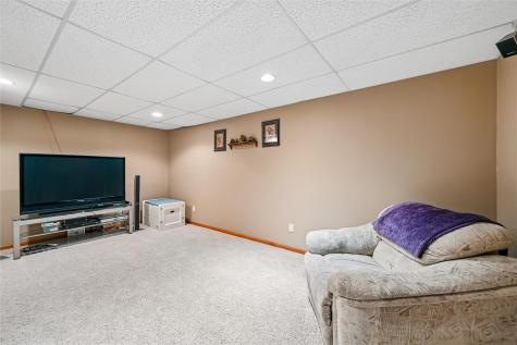 7306 Prairie Heights Drive SW Cedar Rapids IA 52404