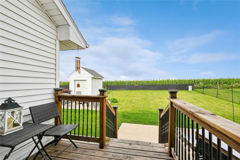 7306 Prairie Heights Drive SW Cedar Rapids IA 52404