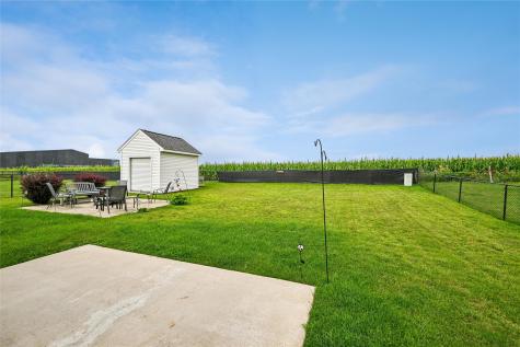 7306 Prairie Heights Drive SW Cedar Rapids IA 52404
