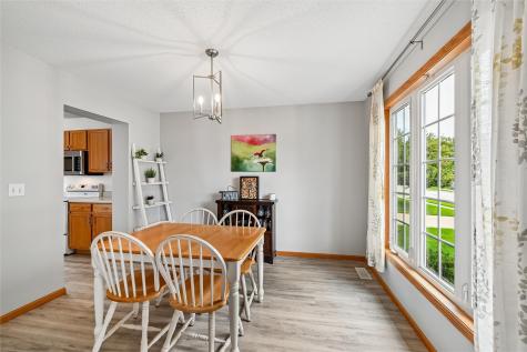 7306 Prairie Heights Drive SW Cedar Rapids IA 52404
