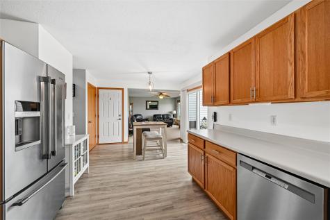 7306 Prairie Heights Drive SW Cedar Rapids IA 52404