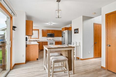 7306 Prairie Heights Drive SW Cedar Rapids IA 52404
