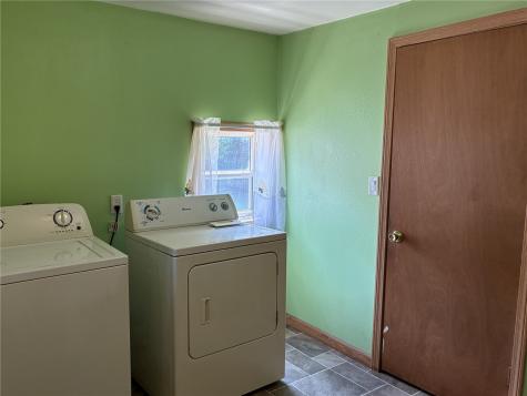 508 E 3rd Street Vinton IA 52349
