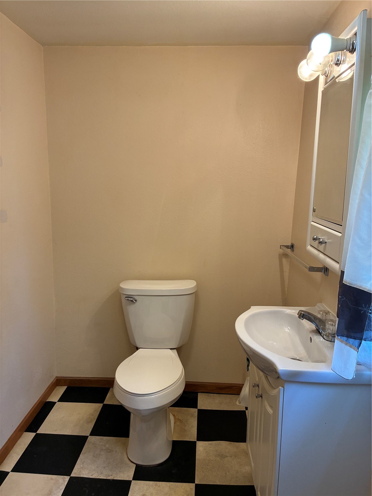 508 E 3rd Street Vinton IA 52349