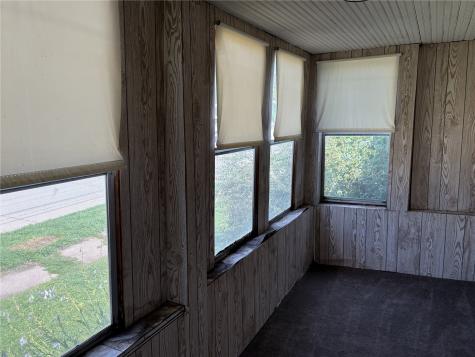 508 E 3rd Street Vinton IA 52349