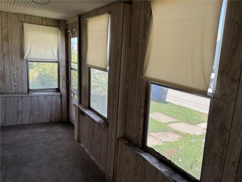 508 E 3rd Street Vinton IA 52349