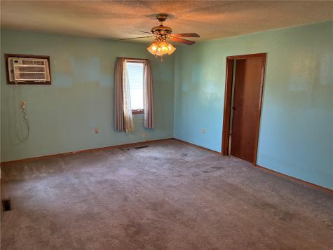 508 E 3rd Street Vinton IA 52349