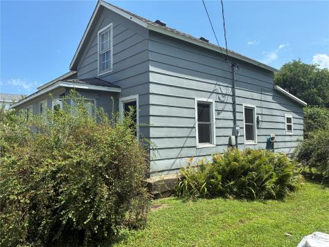 508 E 3rd Street Vinton IA 52349