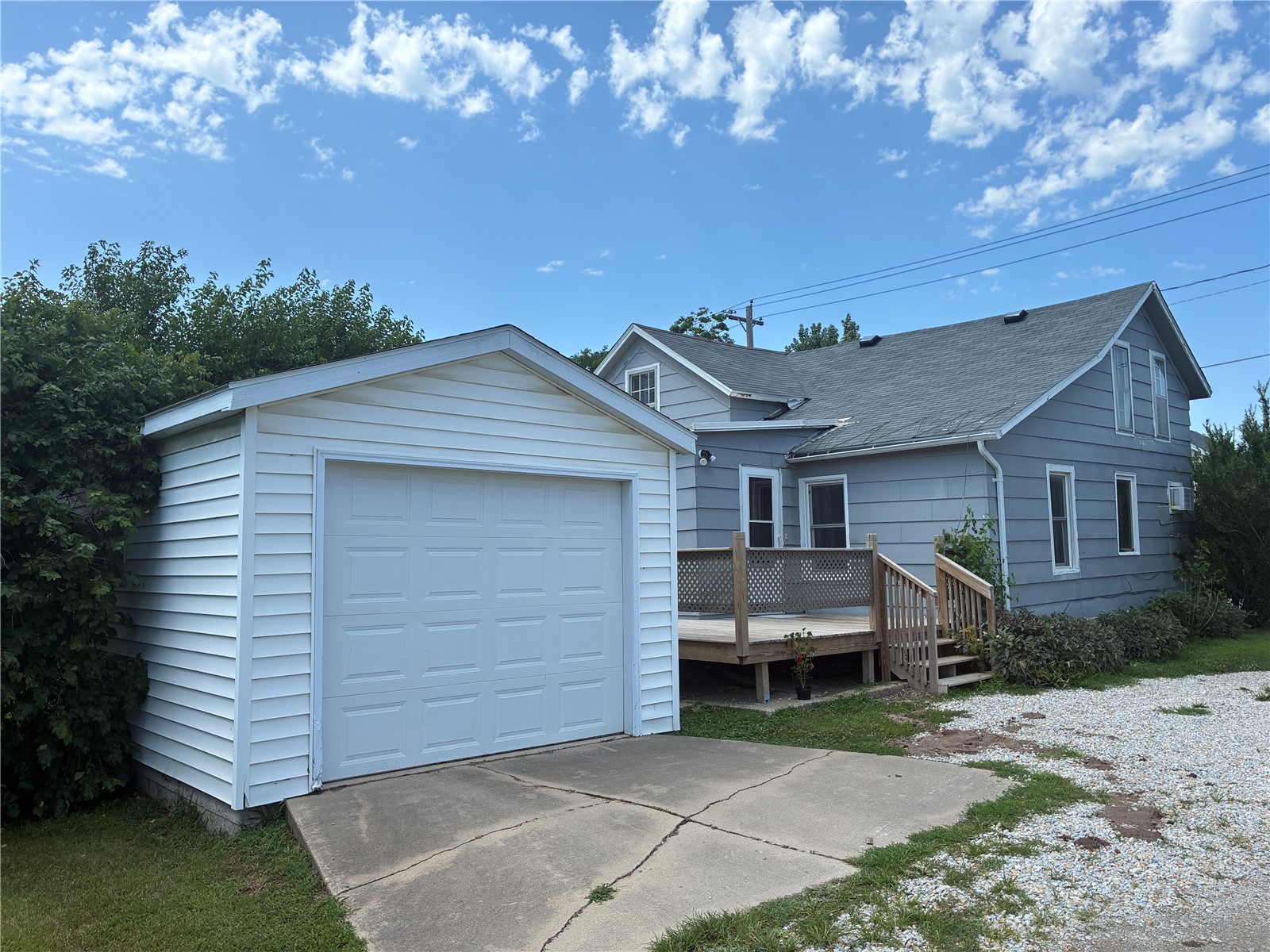 508 E 3rd Street Vinton IA 52349