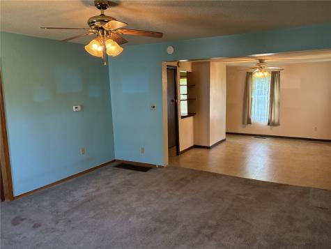 508 E 3rd Street Vinton IA 52349