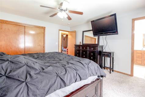 4707 Indian Ridge Street SW Cedar Rapids IA 52404