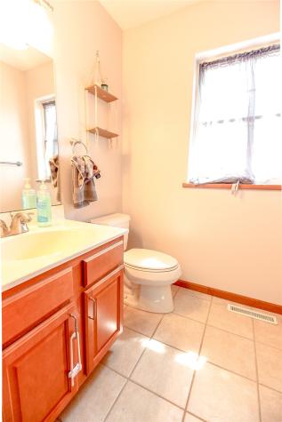 4707 Indian Ridge Street SW Cedar Rapids IA 52404