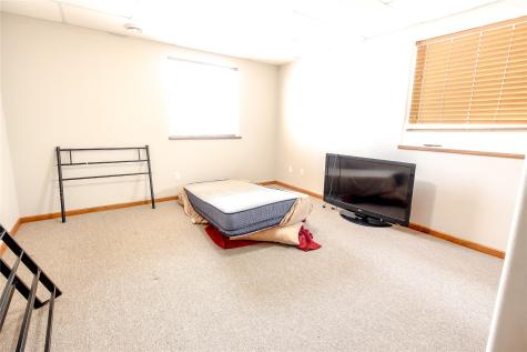 4707 Indian Ridge Street SW Cedar Rapids IA 52404