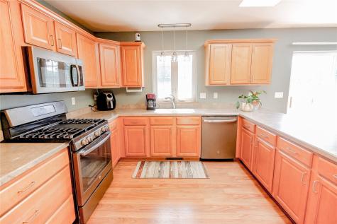4707 Indian Ridge Street SW Cedar Rapids IA 52404